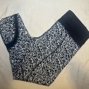 Lululemon Black and White Patterned Leggings